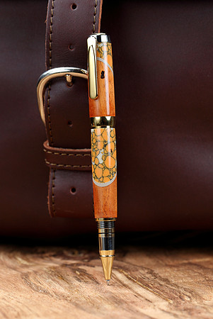 HLT_pens_022
