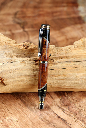 HLT_pens_016