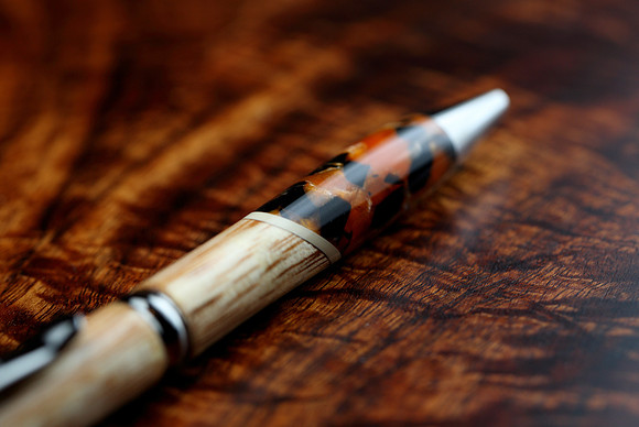 HLT_pens_003