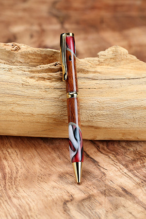 HLT_pens_002