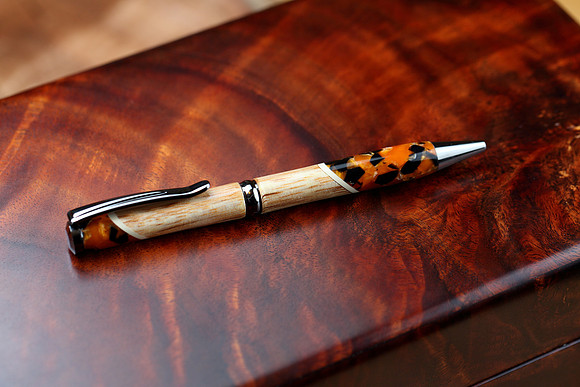 HLT_pens_004