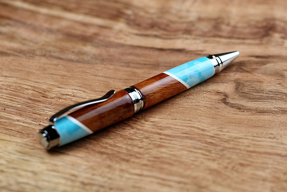 HLT_pens_008