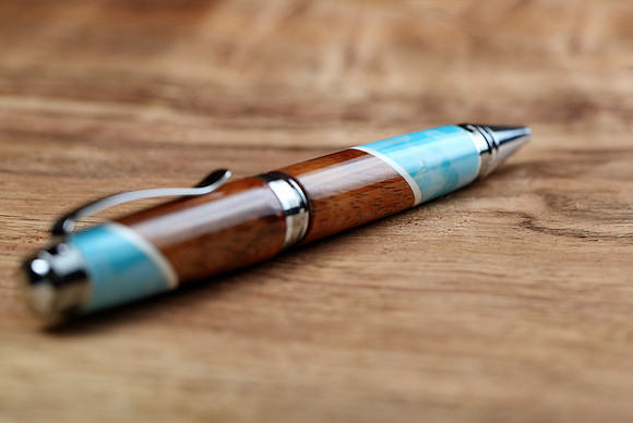 HLT_pens_009